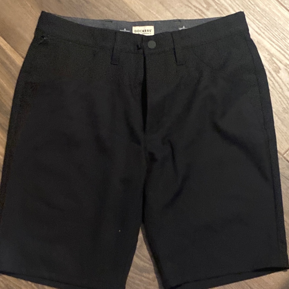 Dockers Size 30 Black Shorts